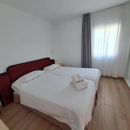 Homeforguest 13 Con Terraza Y Piscina En Corralejo